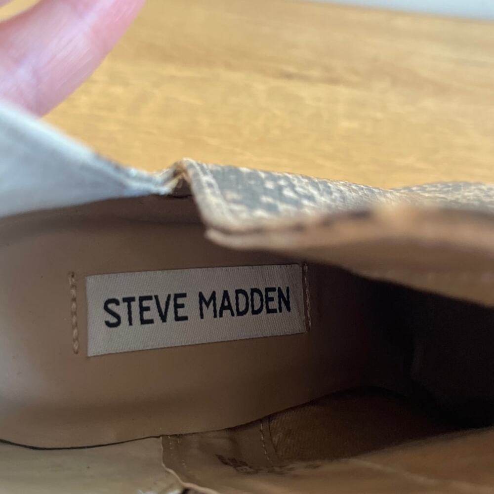 Steve Madden Rookie Snakeskin Bootie Size 7 Gray … - image 5